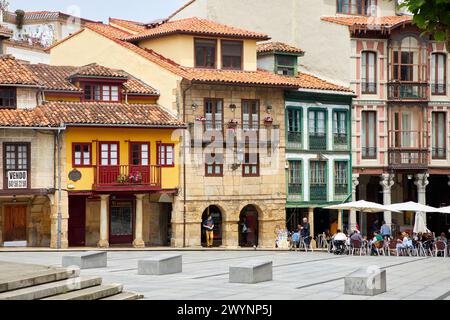 Plaza Domingo Alvarez Acebal, Calle San Francisco, Avilés, Asturias, Spanien, Europa. Stockfoto