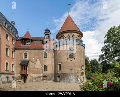 Ältester Teil der ehemaligen Wasserburg, heute Schloss Altdöbern, Oberspreewald, Brandenburg, Deutschland *** ältester Teil der ehemaligen Wasserburg, Stockfoto