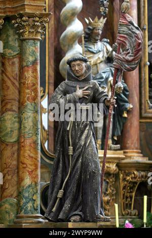St. Johannes von Capistrano, Statue auf dem Altar des Heiligen Franz von Assisi in der Kirche des Heiligen Leonard von Noblac in Kotari, Kroatien Stockfoto