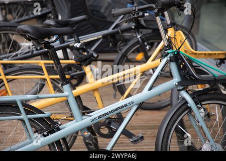 Bordeaux , Frankreich - 04 02 2024 : jean fourche Logo und Textzeichen französischer Hersteller von Fahrrädern in Frankreich Stockfoto