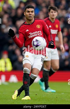 Manchester, Großbritannien. April 2024. Casemiro von Manchester United während des Premier League-Spiels in Old Trafford, Manchester. Der Bildnachweis sollte lauten: Andrew Yates/Sportimage Credit: Sportimage Ltd/Alamy Live News Stockfoto