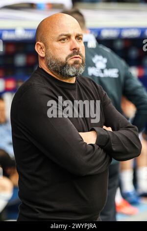 Barcelona, Spanien. April 2024. Cheftrainer Manolo Gonzalez von Espanyol wurde während des Spiels der LaLiga 2 zwischen Espanyol und Albacete im Stage Front Stadium in Barcelona gesehen. (Foto: Gonzales Photo/Alamy Live News Stockfoto