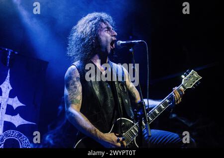 George Emmanuel von Lucifer's Child spielt im Floyd Live Music Venue, Athen/Griechenland, April 2024 Stockfoto