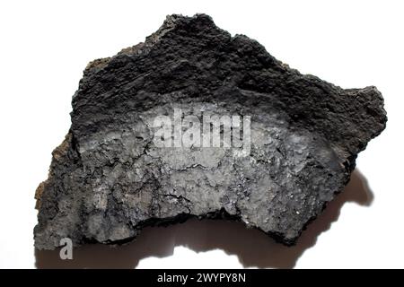 Antike Formkeramik der Zarubintsy-Kultur der frühen Eisenzeit mit archäologischen Ausgrabungen Stockfoto