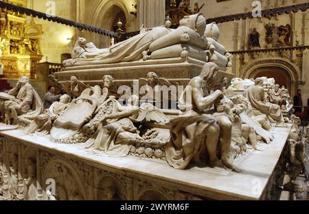 Katholisches monarchengruft von Domenico Fancelli (16. Jahrhundert) in der Königlichen Kapelle der Kathedrale. Granada. Spanien. Stockfoto