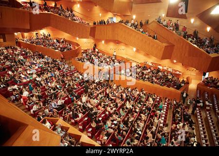 Abschlussfeier der Universität. Palacio Euskalduna. Konferenzzentrum Euskalduna. Bilbao. Baskisches Land, Spanien. Stockfoto