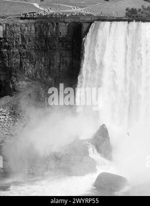 Niagra Falls mit Blick auf die USA von Kanada Stockfoto