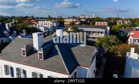 Charleston, South Carolina, USA. November 2023. Luftaufnahme von Charleston SC, das südlich des geografischen Mittelpunkts der Küste von South Carolinas liegt (Foto: © Walter G Arce SR Grindstone Medi/ASP), NUR REDAKTIONELLE VERWENDUNG! Nicht für kommerzielle ZWECKE! Stockfoto