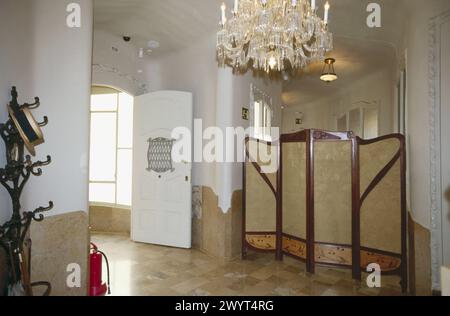 Die Wohnung, Nachbildung einer ursprünglichen bürgerlichen Wohnung zu Beginn des 20. Jahrhunderts im Milà House (alias La Pedrera 1906-1912 von Gaudí). Barcelona. Spanien. Stockfoto