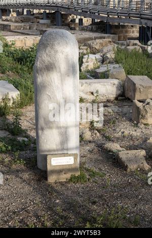 St. Pauls Säule in Paphos, Zypern. Ikonischer Stein Stockfoto