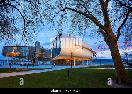 Botin Center Museum Kunst und Kultur, Architekt Renzo Piano, Jardines de Pereda, Santander, Kantabrien, Spanien, Europa. Stockfoto