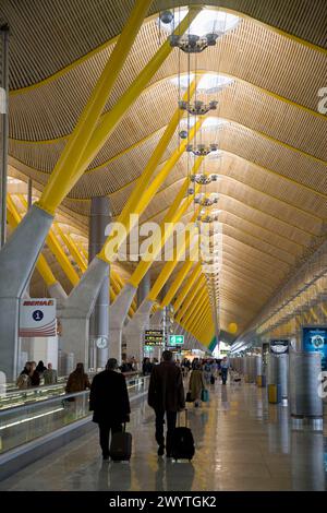 Neues T4-Terminal im internationalen Flughafen Madrid Barajas, Spanien. Stockfoto