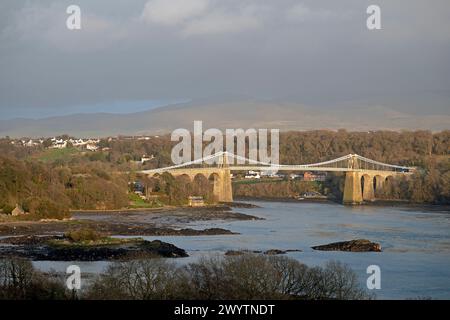 Menai Suspension Bridge, Menai Strait, Llanfair Pwllgwyngyll, Anglesey Island, Wales, Großbritannien Stockfoto