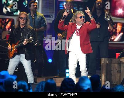 Sammy Hagar tritt auf der Bühne während der CMT Music Awards 2024 im Moody Center am 7. April 2024 in Austin, Texas, auf. Foto: Amy E. Price/imageSPACE Stockfoto