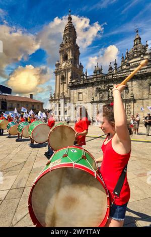 Galizische Folklore, Festtag von Santiago, 25. Juli, Kathedrale, Praza da Quintana, Santiago de Compostela, A Coruña Provinz, Galicien, Spanien. Stockfoto