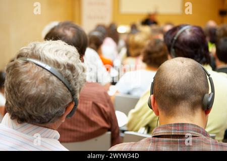Konferenz, Simultandolmetscher. Bioterra, Messe für ökologische Produkte, ökologisches Management und Umwelt, FICOBA, Internationale Messe der Baskenküste. Irun, Gipuzkoa, Baskenland, Spanien. Stockfoto