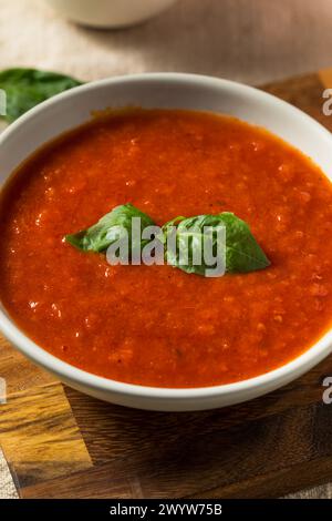 Hausgemachte italienische Tomaten-Pasta-Sauce in einer Schüssel Stockfoto
