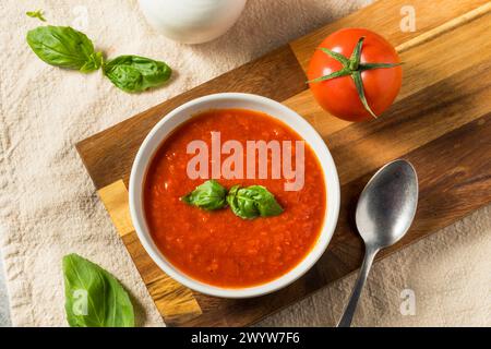 Hausgemachte italienische Tomaten-Pasta-Sauce in einer Schüssel Stockfoto