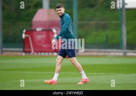 London Colney, Großbritannien. April 2024. Jorginho von Arsenal während des Trainings der Arsenal-Mannschaft vor dem 1. Leg-Spiel der UEFA Champions League gegen Bayern München im Arsenal FC Training Centre, London Colney, England, Großbritannien am 8. April 2024 Credit: Every Second Media/Alamy Live News Stockfoto
