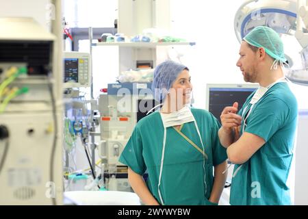 Chirurg, Chirurgie, OP, Krankenhaus, Spanien. Stockfoto