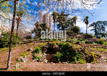 Künstlicher Berg oder Katzenberg. El Retiro Park, Madrid, Comunidad de Madrid, Spanien, Europa Stockfoto