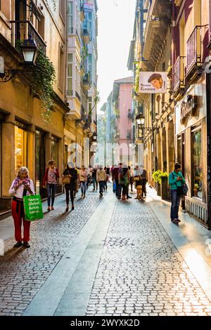 Las Siete Calles oder Casco Viejo auf Spanisch oder Zazpikaleak oder ALDE Zaharra auf Baskisch sind verschiedene Namen für das mittelalterliche Viertel Bilbao Stockfoto