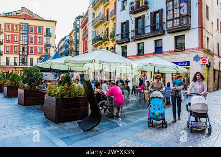 Plazuela de santiago - Done Jakue - Santigo Platz. Las Siete Calles oder Casco Viejo auf Spanisch oder Zazpikaleak oder ALDE Zaharra auf Baskisch sind unterschiedlich Stockfoto