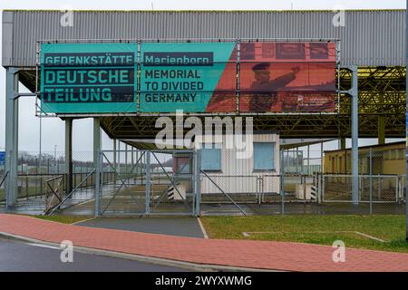 DDR-Grenzübergang Helmstedt-Marienborn . Helmstedt-Marienborn, Deutschland. Ehemaliger DDR-Grenzübergang entlang der Autobahn A2, heute Museum und Gedenkstätte zum Gedenken an die deutsche Division, Repression und Diktatur Helmstedt - Marienborg Marienborn A2 Saksen - Anhalt Deutschland Copyright: XGuidoxKoppesx Stockfoto