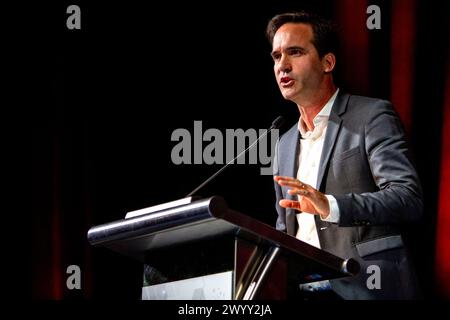 Las Vegas, USA. April 2024. Julien Marcel spricht am 8. April 2024 beim International Day Breakfast während der Cinema Con im Caesars Palace in Las Vegas, Nevada. (Travis P Ball/SIPA USA) Credit: SIPA USA/Alamy Live News Stockfoto