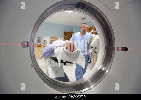 CAT, Computarized Axial Tomography, Radiologieabteilung, Donostia Hospital, San Sebastian, Donostia, Gipuzkoa, Baskenland, Spanien. Stockfoto