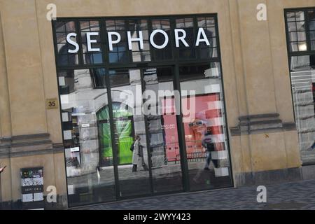 Kopenhagen/Dänemark/08 April 2024/ Sephora-Geschäft auf der komagergade in der dänischen Hauptstadt Kopenhagen (Foto: Francis Joseph Dean/Dean Pictures) Stockfoto