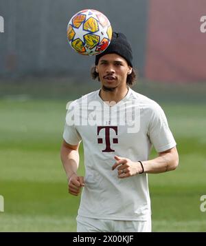 München, Deutschland. April 2024. Leroy Sane von Bayern München nimmt an einer Trainingseinheit zur Vorbereitung auf das erste Legspiel der UEFA Champions League gegen Arsenal am 8. April 2024 in München Teil. Quelle: Philippe Ruiz/Xinhua/Alamy Live News Stockfoto