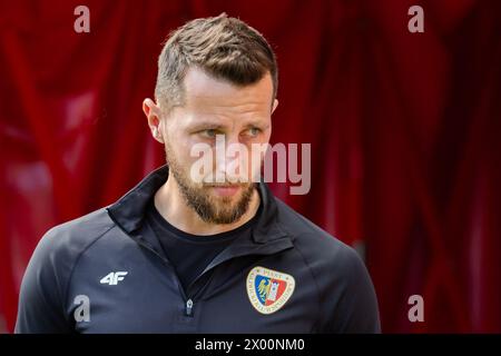 Lodz, Polen. April 2024. Kamil Wilczek von Piast wurde während des Polnischen PKO Ekstraklasa League-Spiels zwischen Widzew Lodz und Piast Gliwice im Widzew Lodz Municipal Stadium gesehen. Endergebnis: Widzew Lodz vs Piast Gliwice 1:0. (Foto: Mikolaj Barbanell/SOPA Images/SIPA USA) Credit: SIPA USA/Alamy Live News Stockfoto