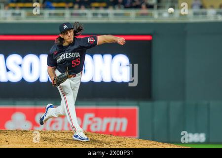 Minneapolis, Minnesota, USA. April 2024. Minnesota Twins Pitcher KODY FUNDERBURK (55) während eines MLB-Spiels zwischen den Minnesota Twins und den Los Angeles Dodgers am 8. April 2024 im Target Field in Minneapolis. Die Dodgers gewannen mit 4:2. (Kreditbild: © Steven Garcia/ZUMA Press Wire) NUR REDAKTIONELLE VERWENDUNG! Nicht für kommerzielle ZWECKE! Stockfoto