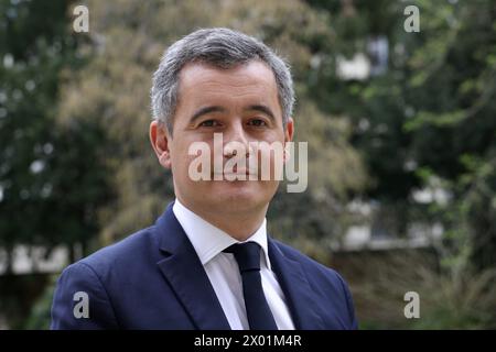 Paris, Frankreich. April 2024. © PHOTOPQR/LE PARISIEN/Delphine Goldsztejn ; Paris ; 08/04/2024 ; Gérald Darmanin Ministre de l'Intérieur et des Outre-mer Ministère de l'Intérieur, 1 PL. Beauvau, 75008 Paris Le 08/04/2024 Foto: Delphine Goldsztejn Paris, Frankreich, 8. april 2024 französischer Innenminister Gerarld Darmnin Credit: MAXPPP/Alamy Live News Stockfoto