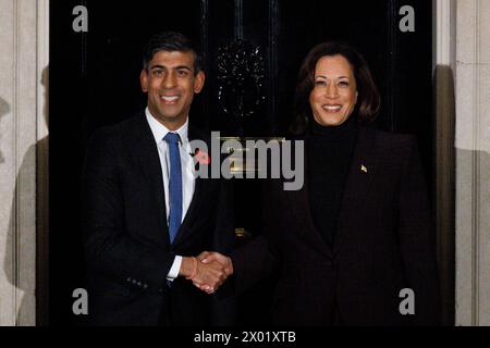 Die Vizepräsidentin der Vereinigten Staaten Kamala Harris besucht heute Nachmittag die Downing Street. Der britische Premierminister Rishi Sunak empfängt ihn Stockfoto