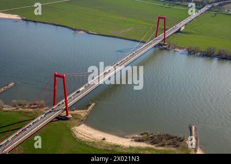 Luftaufnahme, Emmerich-Rheinbrücke, längste Hängebrücke Deutschlands, Rhein, Emmerich am Rhein, Nordrhein-Westfalen, Deutschland Stockfoto