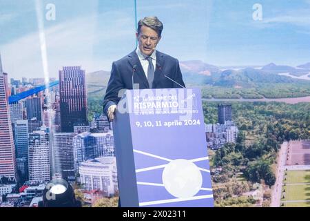 Mailand, Italien. April 2024. Allianz MiCo. Apertura del Salone del risparmio 2024.- Cronaca - Milano, Italia - Marted&#xec; 9 april 2024 (Foto Alessandro Cimma/Lapresse) Allianz MiCo. Eröffnung der Sparmesse 2024.- News - Mailand, Italien - Dienstag, 9. April 2024 (Foto Alessandro Cimma/Lapresse) Presidente di Assogestioni Carlo Trabattoni Credit: LaPresse/Alamy Live News Stockfoto