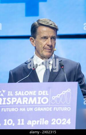 Mailand, Italien. April 2024. Allianz MiCo. Apertura del Salone del risparmio 2024.- Cronaca - Milano, Italia - Marted&#xec; 9 april 2024 (Foto Alessandro Cimma/Lapresse) Allianz MiCo. Eröffnung der Sparmesse 2024.- News - Mailand, Italien - Dienstag, 9. April 2024 (Foto Alessandro Cimma/Lapresse) Presidente di Assogestioni Carlo Trabattoni Credit: LaPresse/Alamy Live News Stockfoto