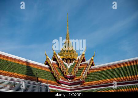 Der Wat Yan Nawa in Sathon in Bangkok in Thailand. Thailand, Bangkok, 3. Dezember 2023 Stockfoto