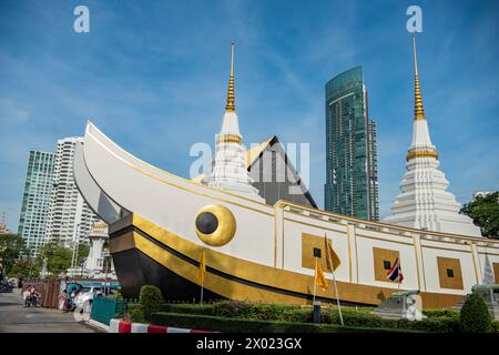 Der Wat Yan Nawa in Sathon in Bangkok in Thailand. Thailand, Bangkok, 3. Dezember 2023 Stockfoto