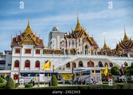 Der Wat Yan Nawa in Sathon in Bangkok in Thailand. Thailand, Bangkok, 3. Dezember 2023 Stockfoto