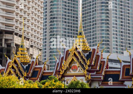 Der Wat Yan Nawa in Sathon in Bangkok in Thailand. Thailand, Bangkok, 3. Dezember 2023 Stockfoto