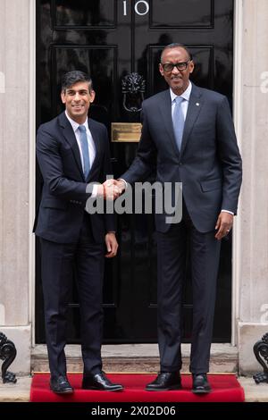 London, Großbritannien. April 2024. Ruandas Präsident Paul Kagame trifft zu einem Treffen mit dem britischen Premierminister Rishi Sunak in der Downing Street ein. Quelle: Justin Ng/Alamy Live News. Stockfoto