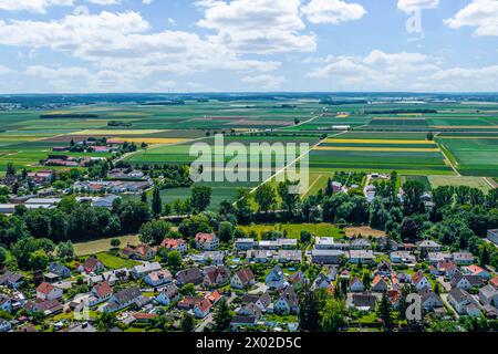 Die Stadt Rain am Lech im nordschwäbischen Kreis Donau-Ries im Luftbild Ausblick auf Rain am Lech nahe der Mündung des Lech in die Dona Rain am Lech B Stockfoto