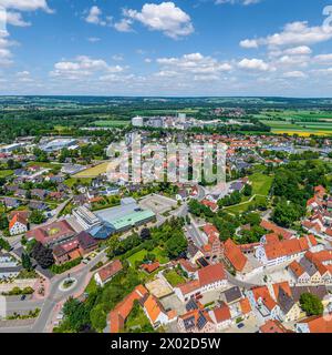 Die Stadt Rain am Lech im nordschwäbischen Kreis Donau-Ries im Luftbild Ausblick auf Rain am Lech nahe der Mündung des Lech in die Dona Rain am Lech B Stockfoto