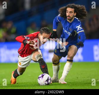 London, Großbritannien. April 2024 - Chelsea gegen Manchester United - Premier League - Stamford Bridge. Antonius kämpft mit Marc Cucurella. Bildnachweis: Mark Pain / Alamy Live News Stockfoto