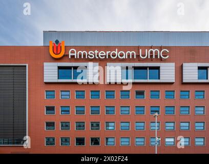 Amsterdam, Niederlande, 07.04.2024, Amsterdam UMC Logo und Schild, VU University Medical Center und Krankenhaus in de Boelaan Straße Stockfoto