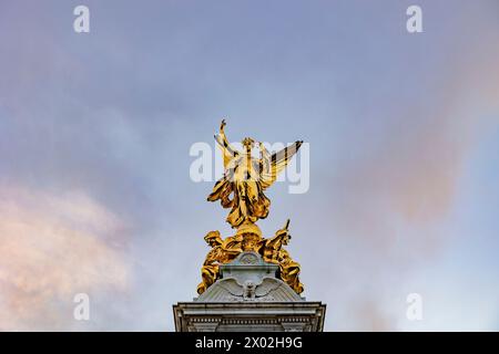 Victoria Memorial - London - ein ikonisches Denkmal vor dem Buckingham Palace Stockfoto