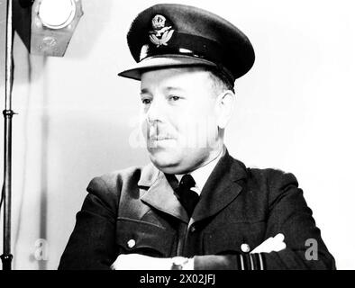 Fotografisches negativ, das den Betrieb von RAF-Flugzeugen, Personal und Luftstützpunkten in Großbritannien zwischen 1940 und 1945 zeigt. Stockfoto